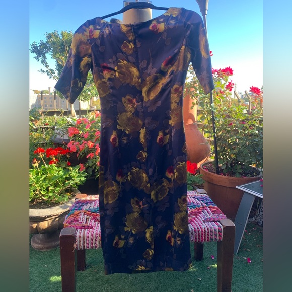 NWOT Women Navy Floral Silk Stretch St. John Dress - Picture 3 of 4